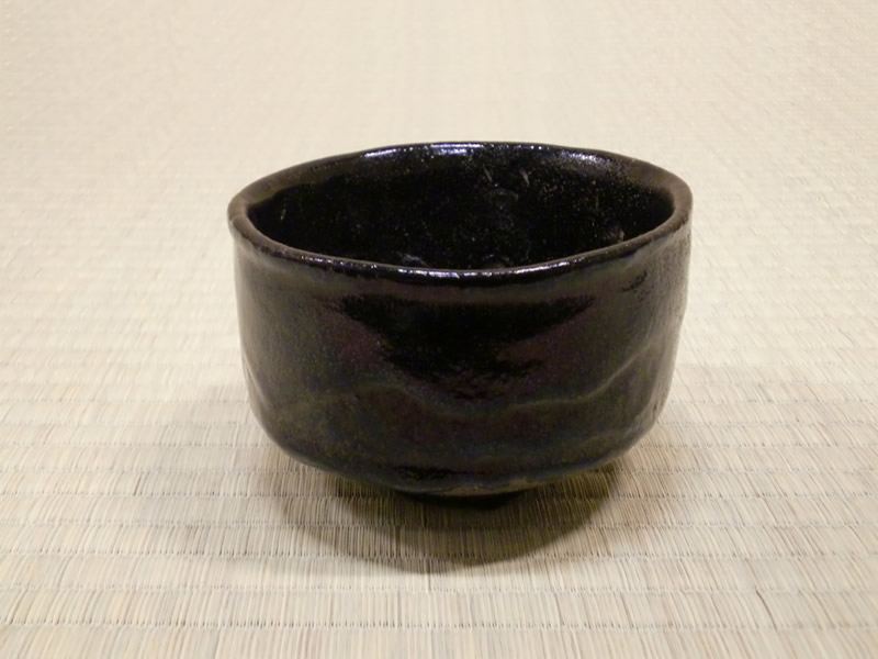 RAKU Sanyu KUROCHAWAN(black tea bowl), named “KANKYO” with box guaranteed by the fifteenth RAKU Kichizaemon and Genshitsu